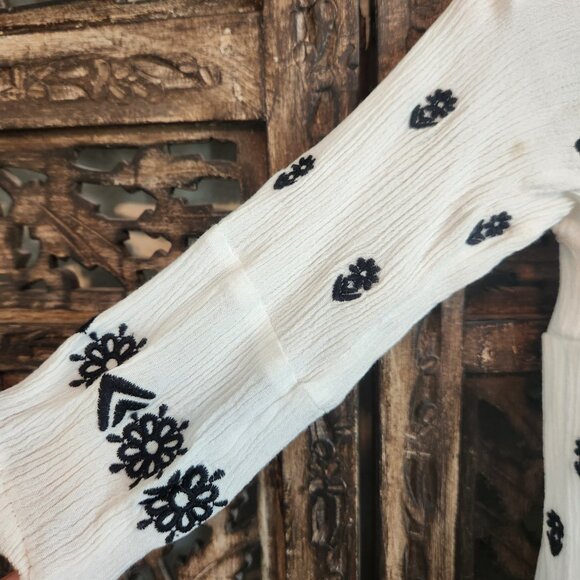 Chelsea and Violet Dress, 18 months - Picture 4 of 4